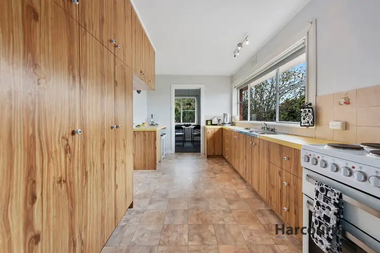 Fifth view of Homely house listing, 2 Niela Crescent, Miandetta TAS 7310