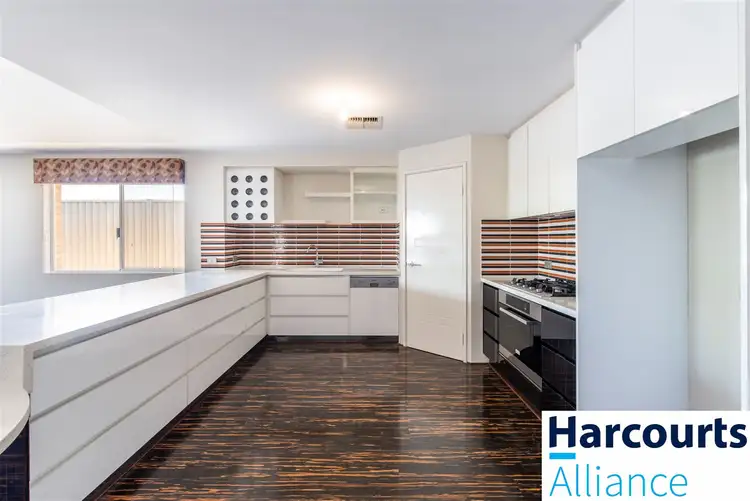 11 Pontoon Way, Alkimos WA 6038