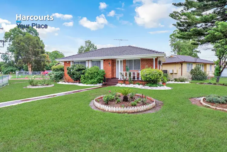 Second view of Homely house listing, 71 Mindanao Avenue, Lethbridge Park NSW 2770