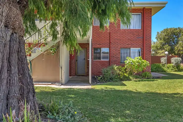 5/4 Minchinson Street, Shoalwater WA 6169