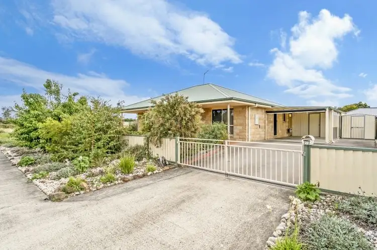 2/2 Lempriere  Avenue, Beauty Point TAS 7270