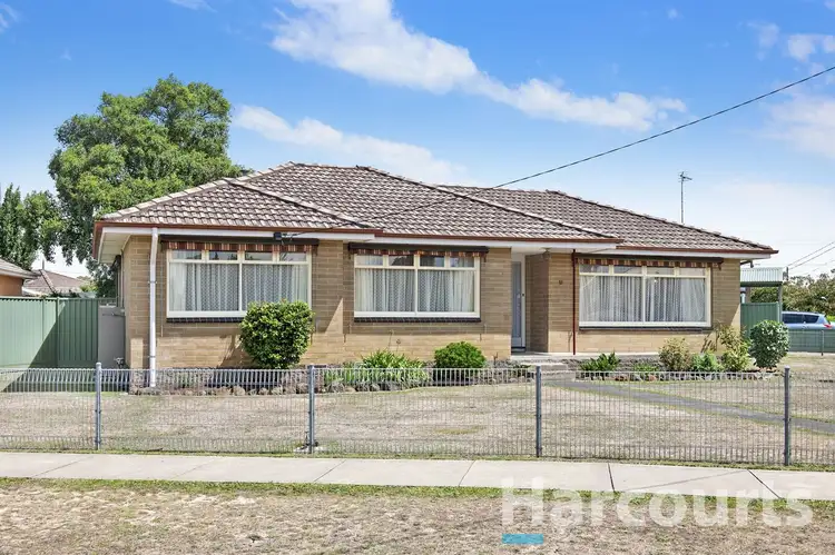 31 Webbcona Parade, Wendouree VIC 3355