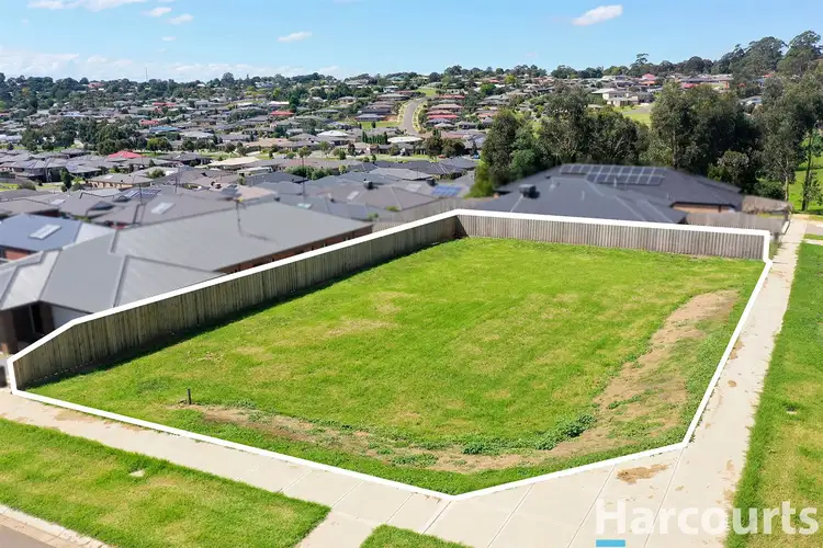 17 Byron Drive, Drouin VIC 3818