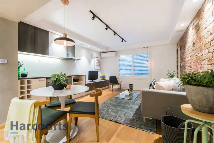 Second view of Homely apartment listing, 2/7 Bent Street, Bentleigh VIC 3204