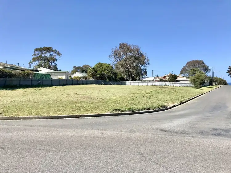 10 Norfolk Avenue, Victor Harbor SA 5211