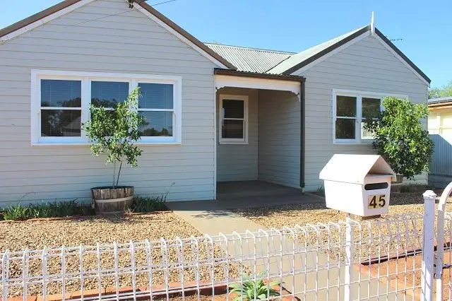 45 Green Street, Cobar NSW 2835
