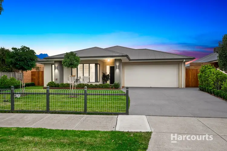 35 Benalla Ave, Eynesbury VIC 3338