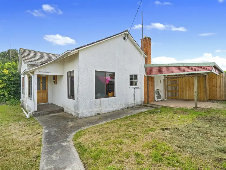 11 McMillan Cres, Yarram VIC 3971