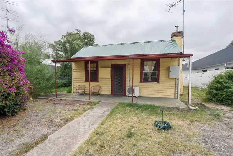 80 Elizabeth Street, Edenhope VIC 3318