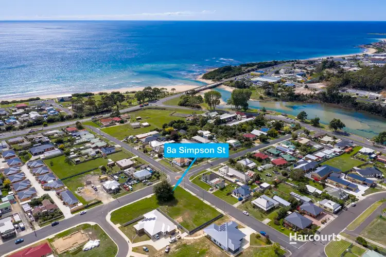 8a Simpson Street, Somerset TAS 7322