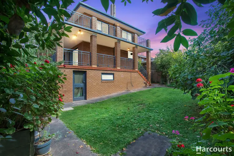 17 Baranbali Drive, Vermont South VIC 3133