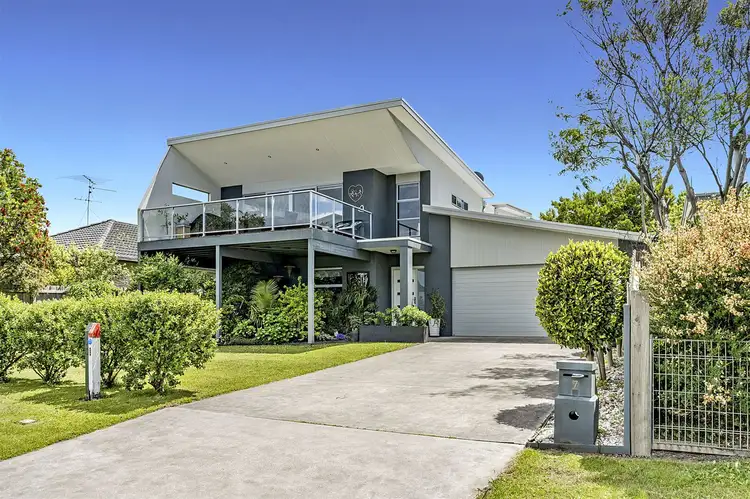 7 Bruce Street, Inverloch VIC 3996