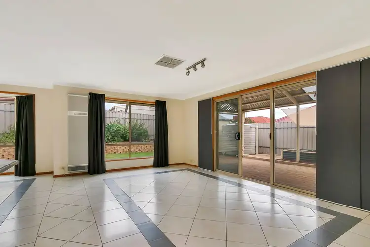 Sixth view of Homely house listing, 8 Springfield Court, Evanston Park SA 5116