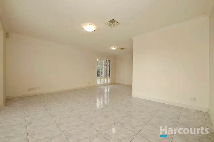 Fifth view of Homely house listing, 2 Westgate Court, Leeming WA 6149