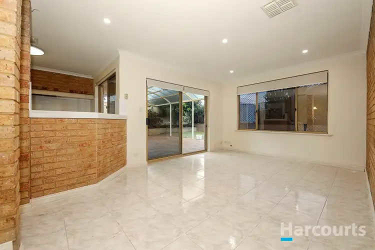 Seventh view of Homely house listing, 2 Westgate Court, Leeming WA 6149