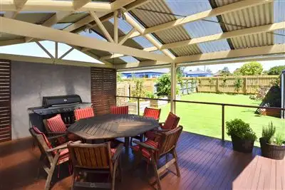 Fifth view of Homely house listing, 6 Alkoomi AVe, Hamlyn Heights VIC