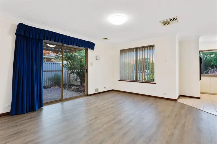 Sixth view of Homely house listing, 2 Rossiter Way, Winthrop WA 6150