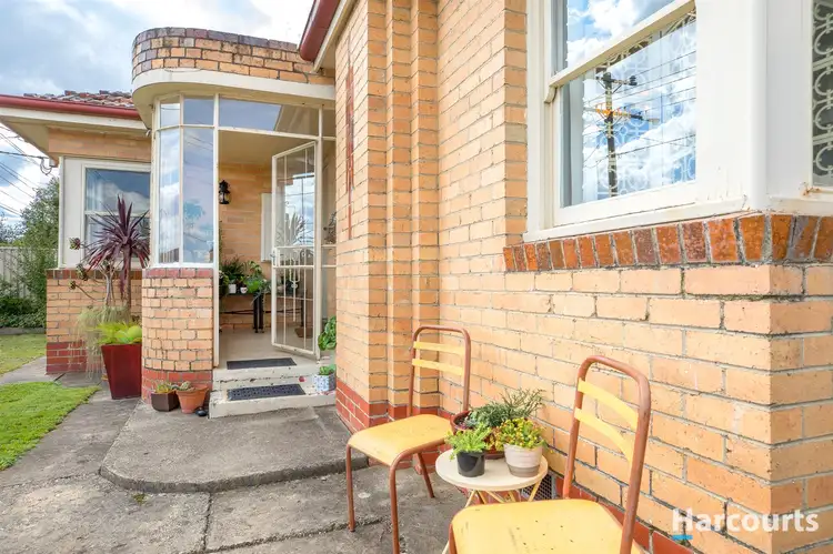 12 Lake Street, Wendouree VIC 3355