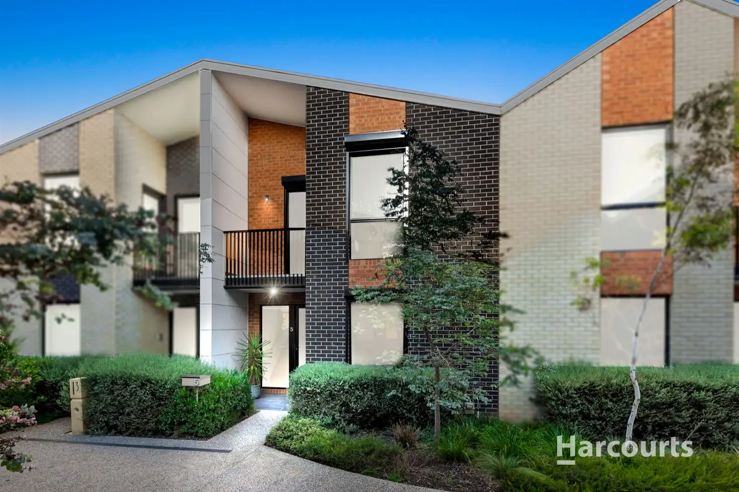 Main view of Homely house listing, 5 Delmar Walk, Cairnlea VIC 3023