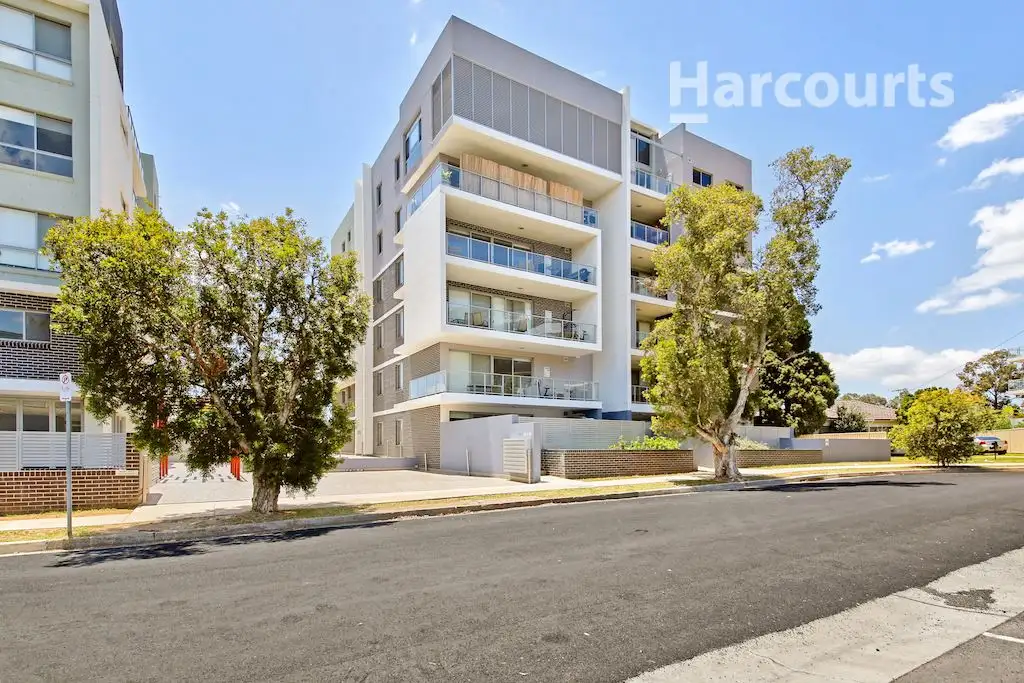 Main view of Homely apartment listing, 70/12 - 20 Tyler Street, Campbelltown NSW 2560
