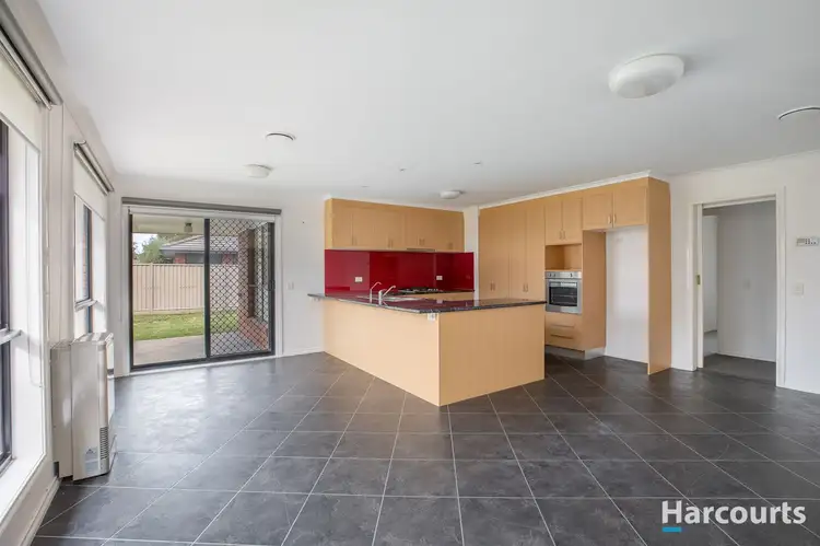 Fourth view of Homely house listing, 2 Brompton Place, Alfredton VIC 3350