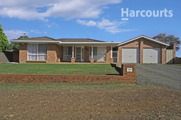 66 Clerkenwell Street, Ambarvale NSW 2560