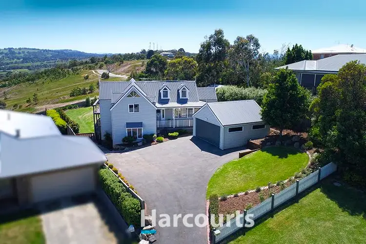 51 Highland Drive, Pakenham VIC 3810