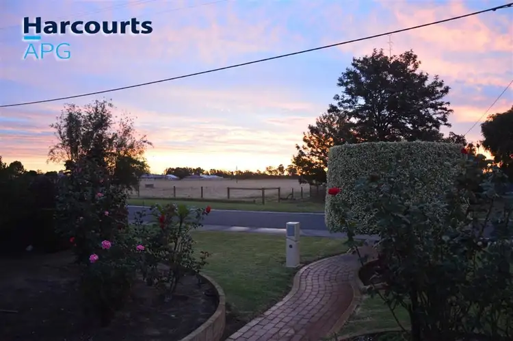 11 Anthony St, Harvey WA 6220