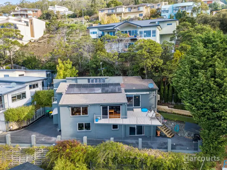 2/12 Ada Crescent, Sandy Bay TAS 7005