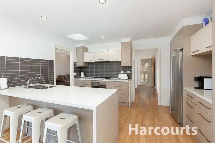 Fourth view of Homely house listing, 10 Bonar Court, Endeavour Hills VIC 3802