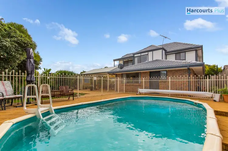 3 Coringle Crescent, Hallett Cove SA 5158