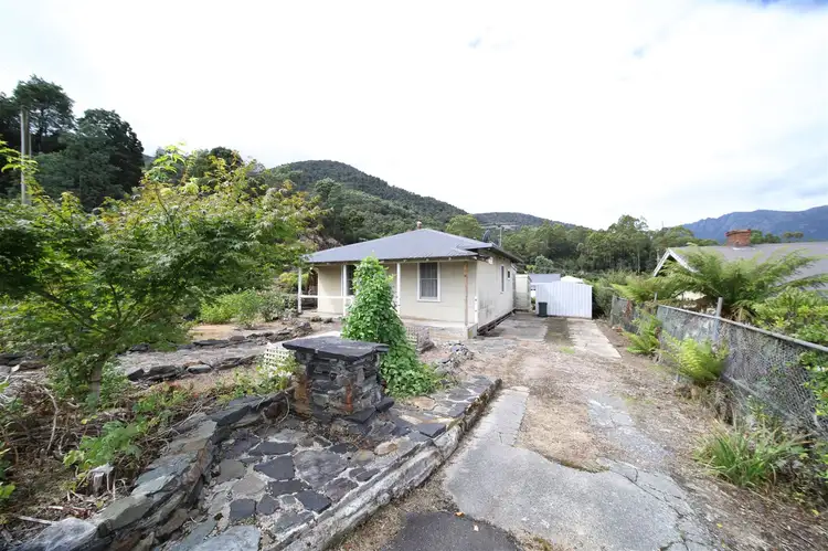 16 Murchison Street, Rosebery TAS 7470
