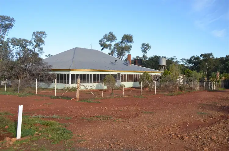 * Glenvue, Cobar NSW 2835