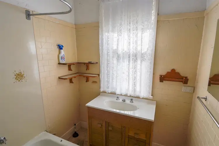 Fifth view of Homely house listing, 9 Rose Street, Horsham VIC 3400