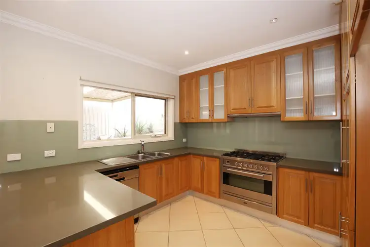 Fourth view of Homely townhouse listing, 2/22 Robert Street, Bulleen VIC 3105