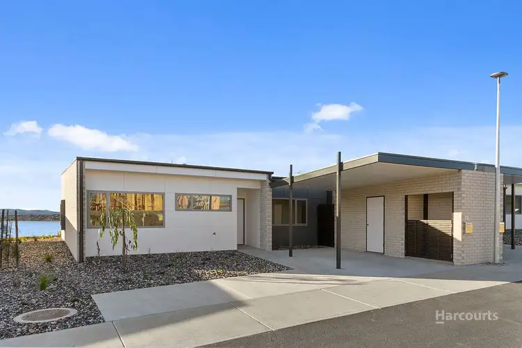 1B Bournville Crescent