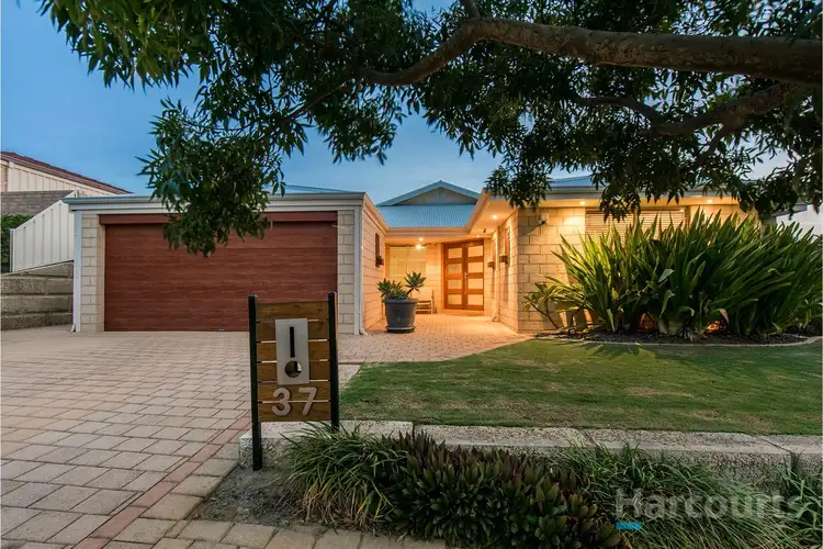 37 Chartwell Bend, Hocking WA 6065