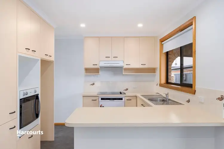 66 Sale Street, Huonville TAS 7109