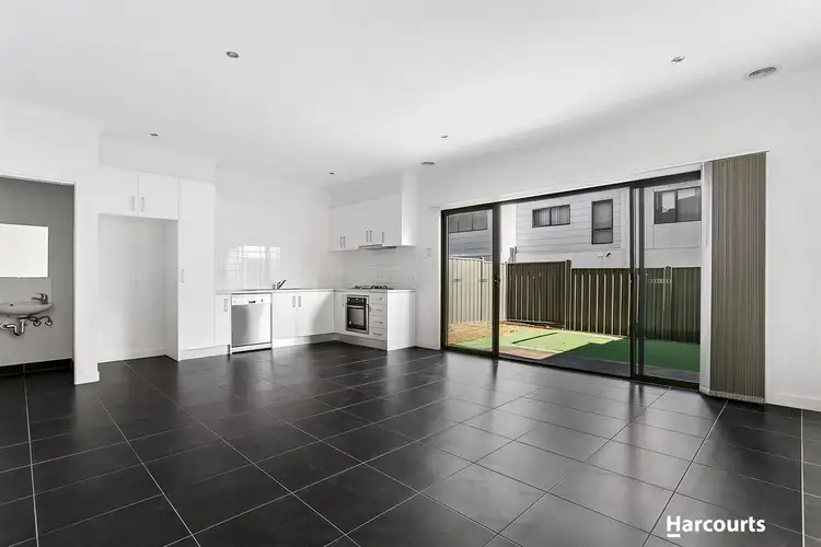 23/79 Lancefield Drive, Caroline Springs VIC 3023