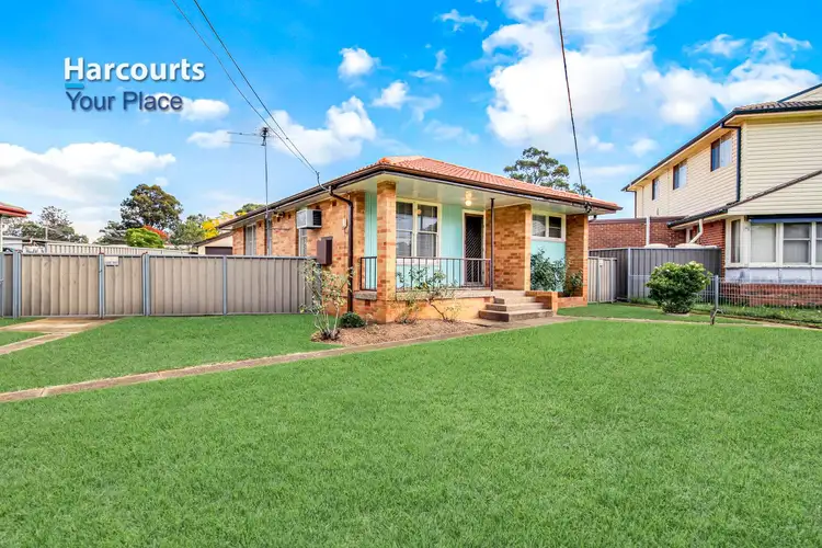 44 Lingayen Avenue, Lethbridge Park NSW 2770
