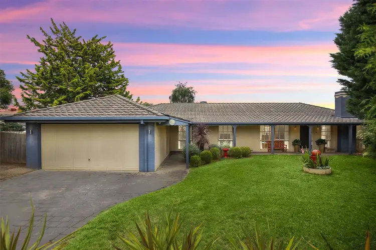 6 Morton Place, Rowville VIC 3178