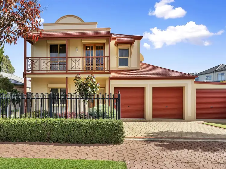 37 Vickers Vimy Parade