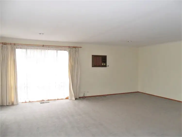 Sixth view of Homely house listing, 31 St James Avenue, Springvale VIC 3171