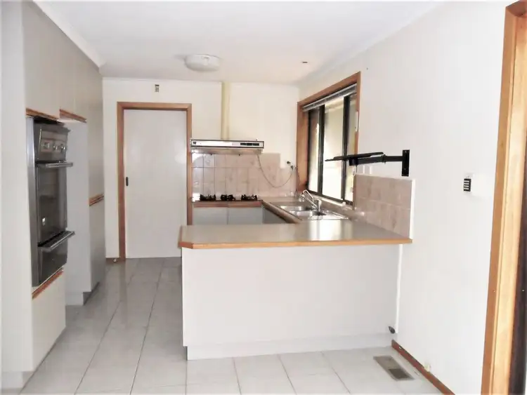 Seventh view of Homely house listing, 31 St James Avenue, Springvale VIC 3171