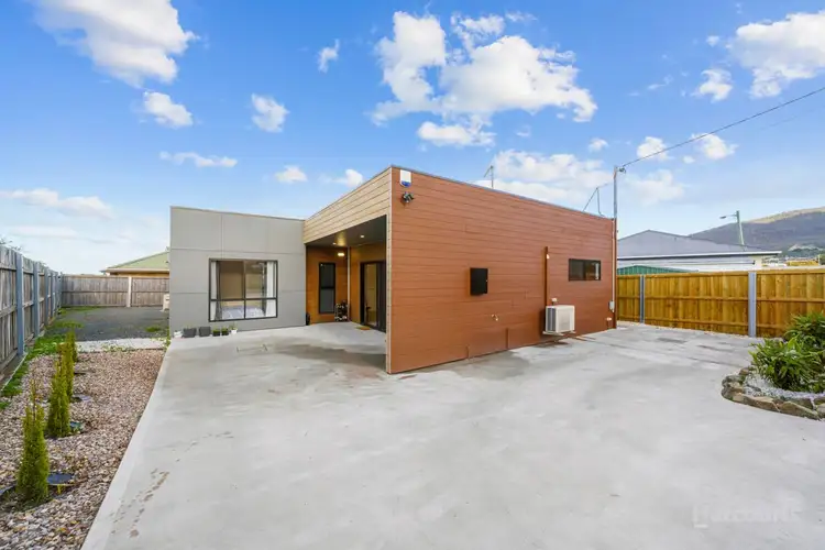 2B Edgar Street, Claremont TAS 7011