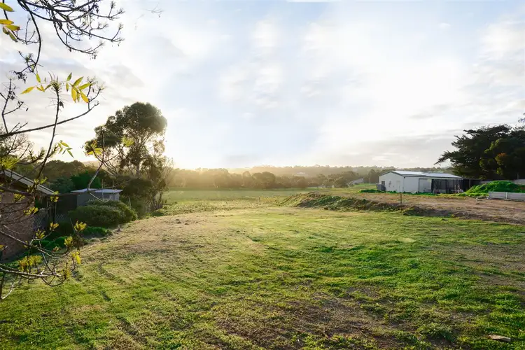 123 Canterbury Road, Victor Harbor SA 5211