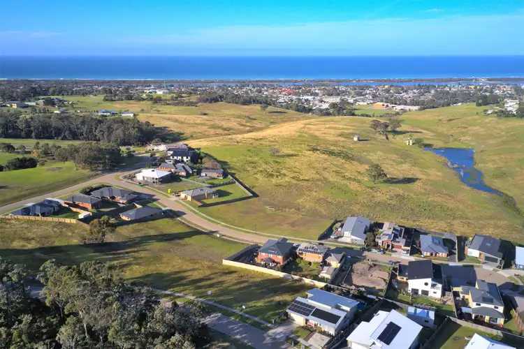 73 Country Club Drive, Lakes Entrance VIC 3909