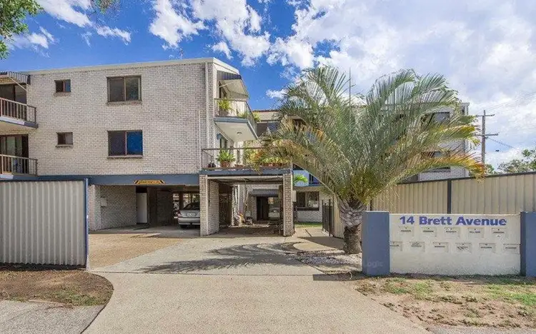 1/14 Brett Avenue, Labrador QLD 4215