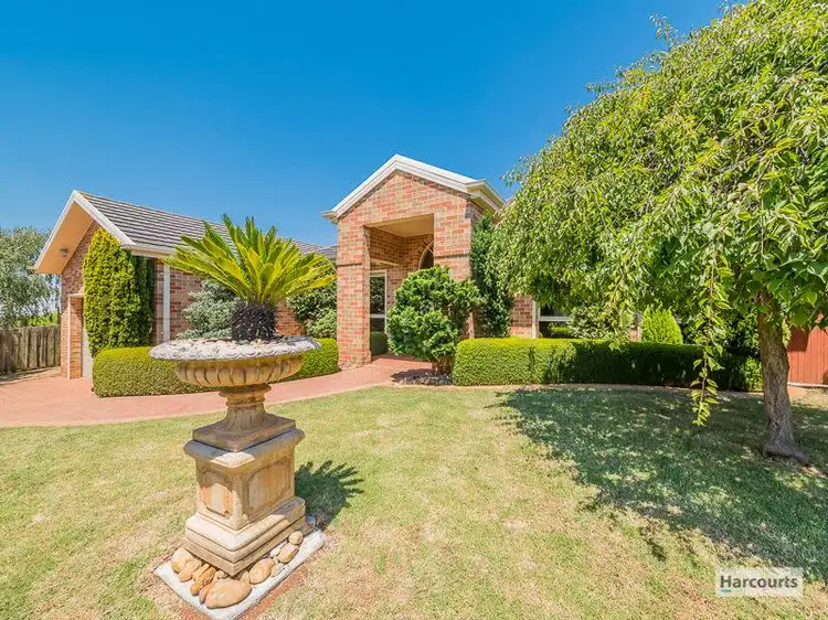 12 Wallace Crescent, Drouin VIC 3818