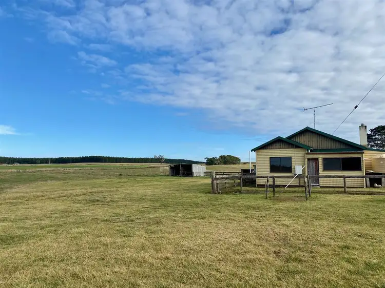 6039 Princess Highway, Dartmoor VIC 3304